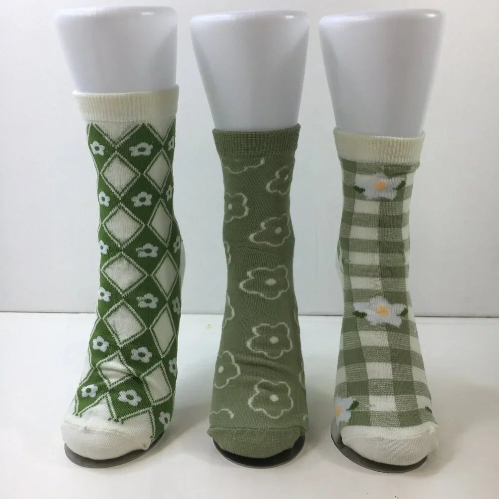 Womens Floral Argyle Plaid Daisy Crew Socks 3 Pack Ribbed Cuffs Green White